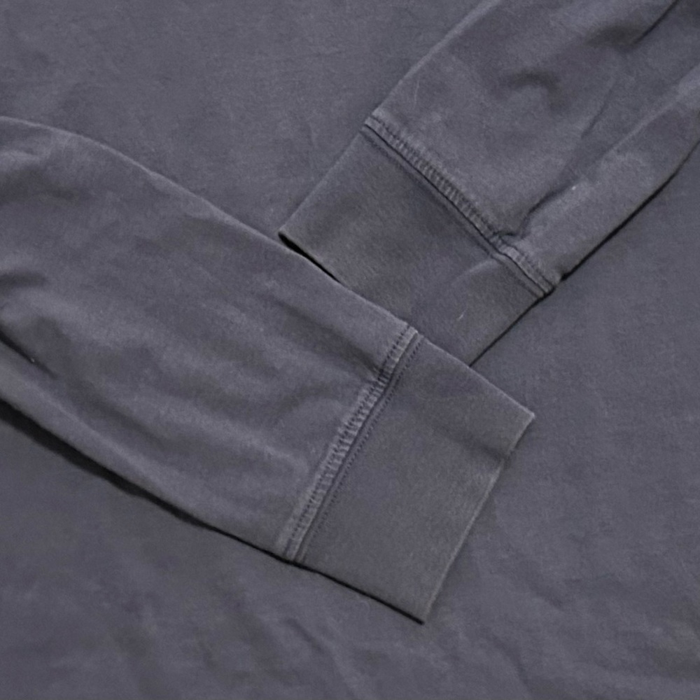 Vineyard Vines Navy Blue Whale Long Sleeve Shirt- Size S - Picture 6 of 7